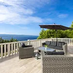 Lea With A Beautiful View And Swimming Pool Stanici