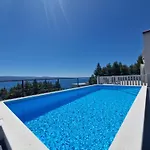 Lea With A Beautiful View And Swimming Pool Stanici