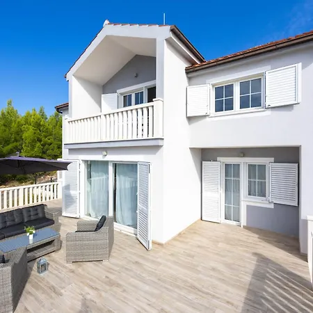 Lea With A Beautiful View And Swimming Pool * Stanici