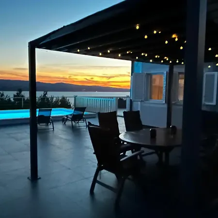 Lea With A Beautiful View And Swimming Pool Villa *